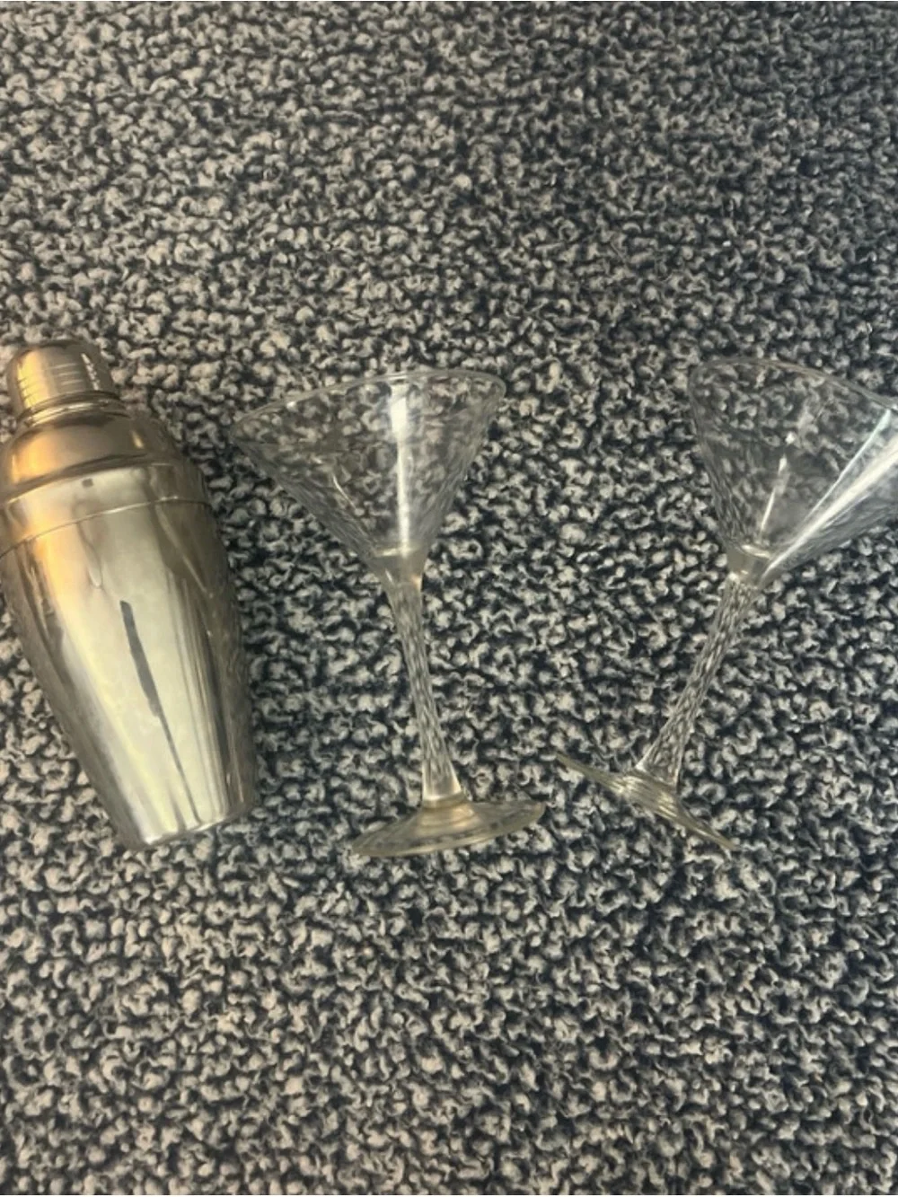 Vintage-Inspired stainless steel /silver plated Cocktail Shaker & 2 glasses